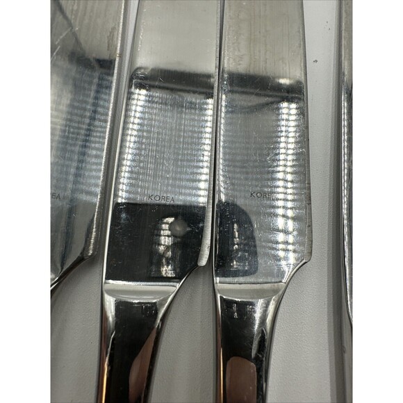 Lot of 4 Robert Welch AMMONITE BRIGHT Stainless Dinner Knives 9 3/4" - Picture 4 of 5